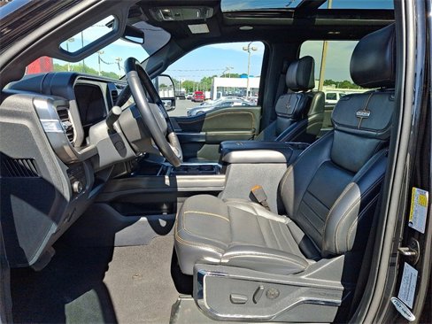 Used 2024 Ford F250 Platinum image 10