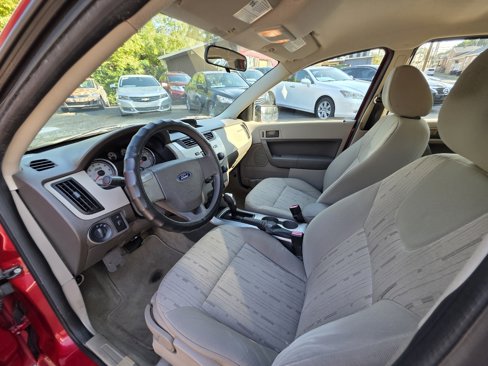 Used 2009 Ford Focus SE image 38