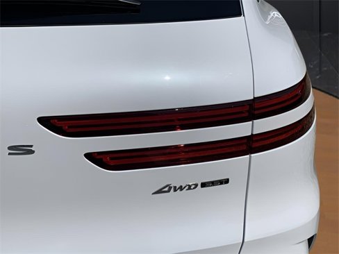 Certified 2026 Genesis GV70 3.5T Sport Prestige image 13