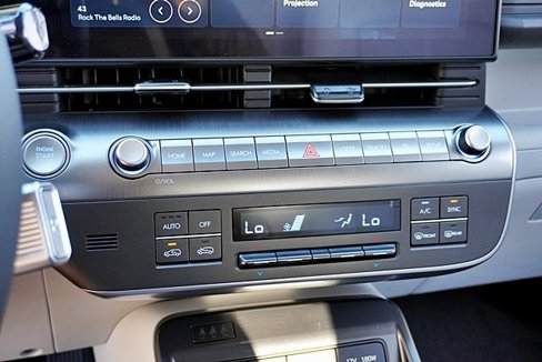 New 2026 Hyundai Kona SEL Premium image 32