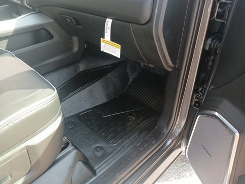New 2026 RAM 4500 Laramie w/ Laramie Trim Package image 27