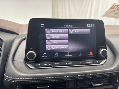 Used 2023 Nissan Rogue SV image 21