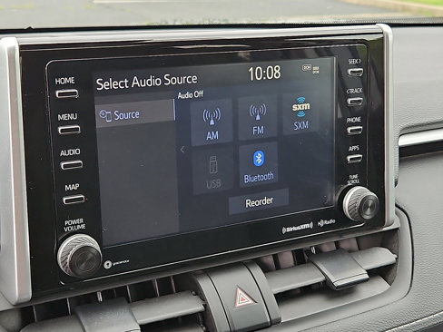 Used 2021 Toyota RAV4 XLE image 17