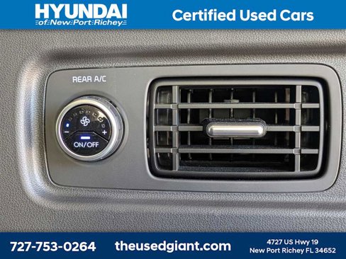 Used 2025 Hyundai Santa Fe Limited image 18