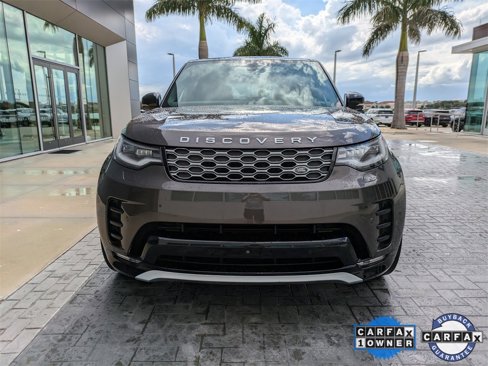 Certified 2024 Land Rover Discovery Metropolitan Edition image 8
