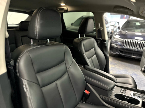 Used 2023 Nissan Murano SV image 32