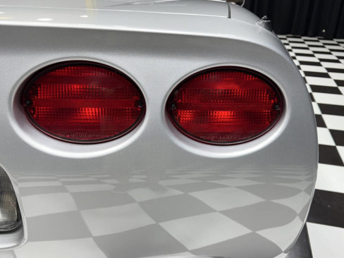 Used 2002 Chevrolet Corvette Convertible w/ Preferred Equipment Group2 image 17