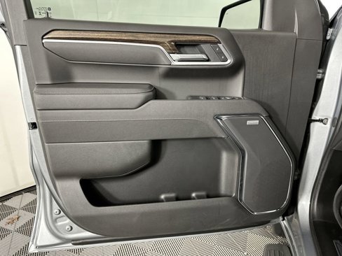 New 2025 GMC Sierra 1500 Elevation w/ Elevation Premium Package image 8