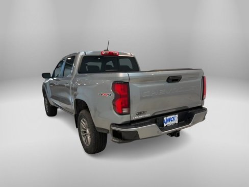 New 2024 Chevrolet Colorado LT w/ LT Convenience Package III image 2