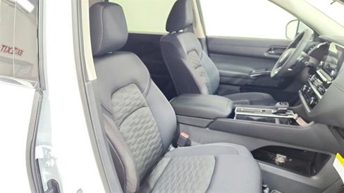 New 2025 Nissan Pathfinder SV w/ Cargo Package image 25