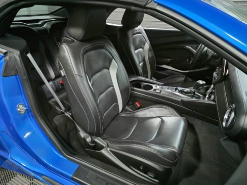 Used 2024 Chevrolet Camaro LT w/ RS Package image 15
