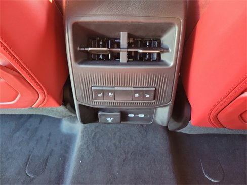 New 2025 Jeep Wagoneer Launch Edition image 10