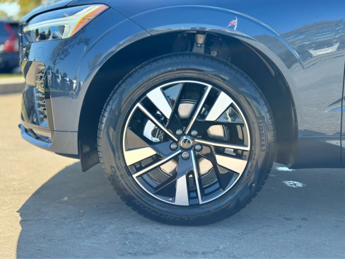 New 2026 Volvo XC60 B5 Plus w/ Protection Package Premier image 6