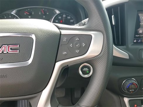 Used 2022 GMC Terrain SLE w/ Driver Convenience Package image 17
