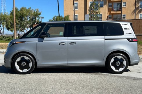 New 2025 Volkswagen ID. Buzz Pro S image 7