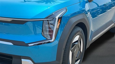 New 2026 Kia EV9 Wind image 3