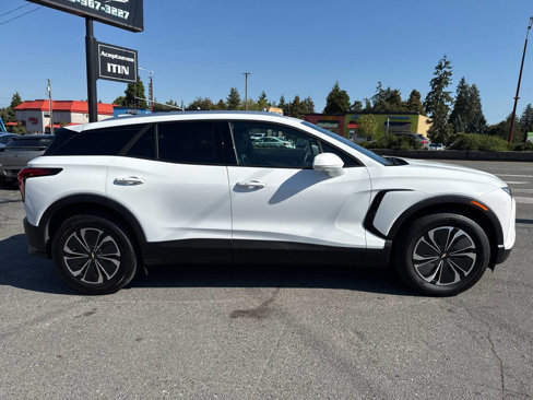 Used 2024 Chevrolet Blazer EV LT image 9