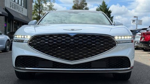 Used 2024 Genesis G90 3.5T image 2