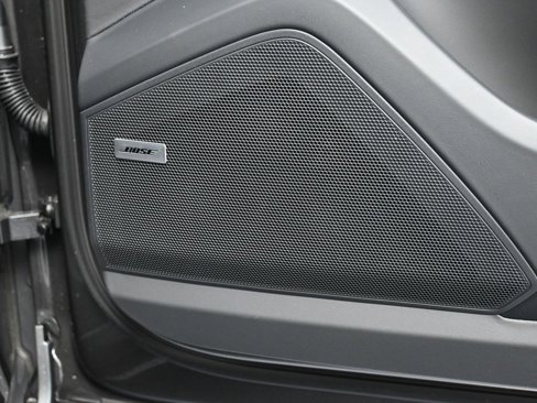 New 2025 Porsche Cayenne Turbo image 32