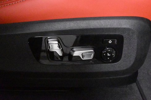 Used 2026 BMW X5 M Competition w/ Executive Package image 37