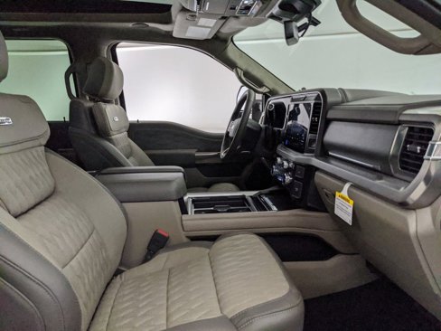 New 2026 Ford F250 Platinum w/ Platinum Plus Package image 26