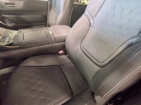 New 2026 INFINITI QX80 Autograph w/ Premium Cargo Package image 8