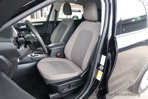 Used 2021 Ford Escape SE image 11