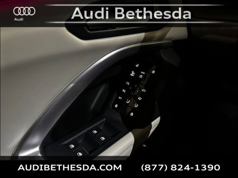 New 2025 Audi Q5 Prestige image 14