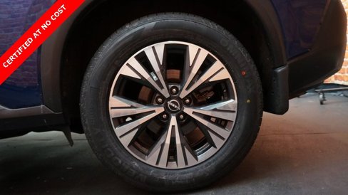 Used 2023 Nissan Rogue SV image 77