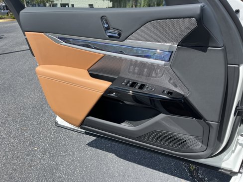 New 2026 BMW 740i w/ Premium Package image 16