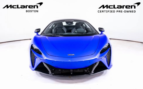 Used 2023 McLaren Artura image 8