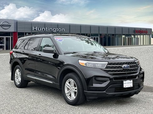 Used 2022 Ford Explorer XLT image 4