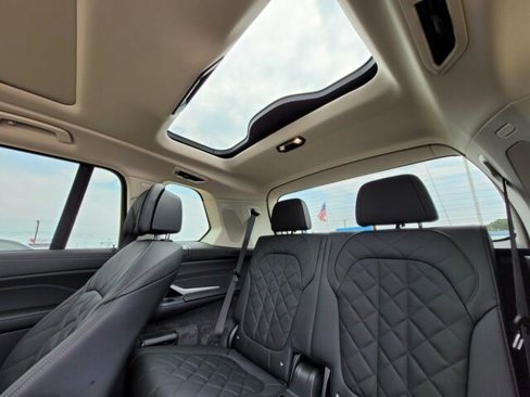 New 2026 BMW X7 xDrive40i w/ Executive Package image 38