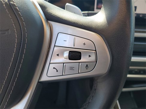 Used 2024 BMW X7 xDrive40i image 18