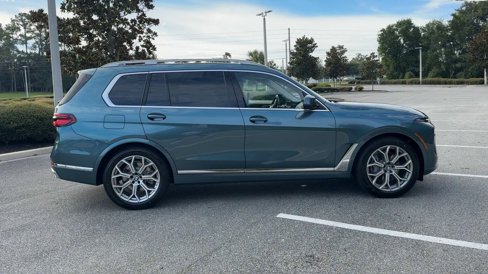 New 2026 BMW X7 xDrive40i image 9