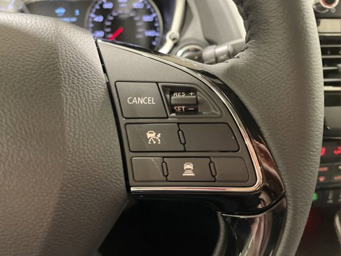 New 2025 Mitsubishi Eclipse Cross SE image 18