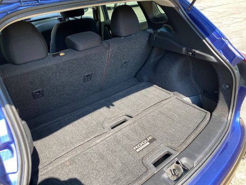 Used 2019 Nissan Rogue Sport S image 12