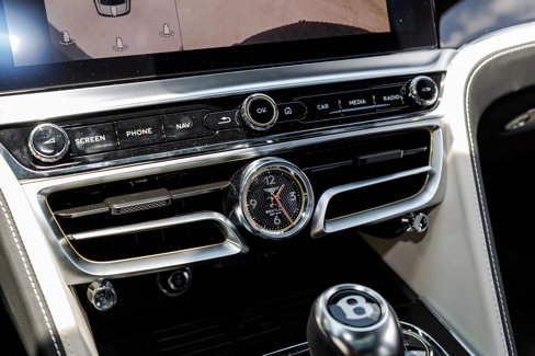 New 2025 Bentley Flying Spur Plug-In Hybrid image 28