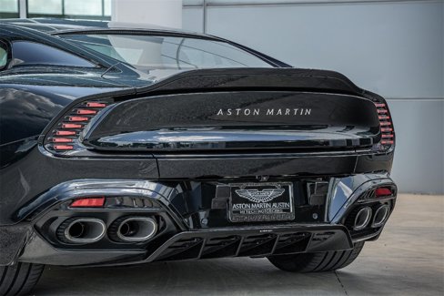 New 2025 Aston Martin Vanquish Coupe image 8