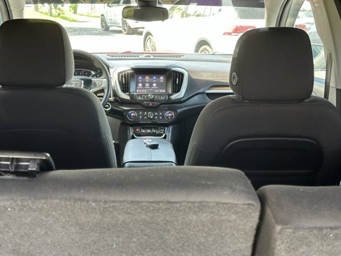 Used 2020 GMC Terrain SLE w/ Driver Convenience Package image 7