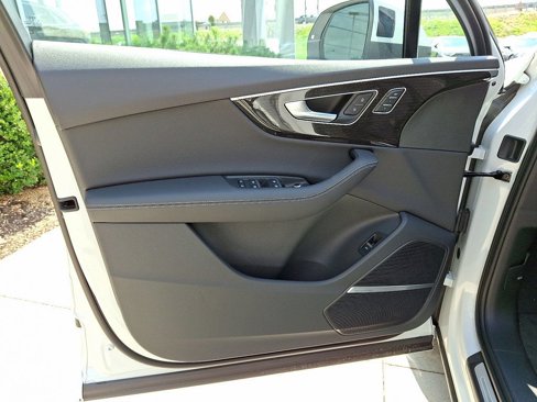 New 2025 Audi Q7 3.0T Premium Plus image 11