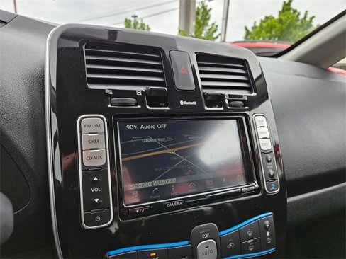 Used 2017 Nissan Leaf SV w/ Premium Package image 20