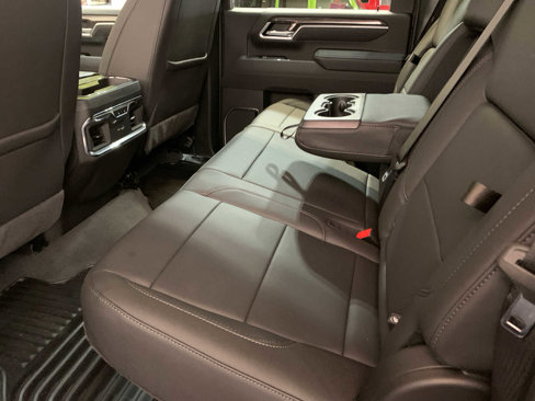 Used 2025 Chevrolet Silverado 2500 LTZ w/ LTZ Plus Package image 5