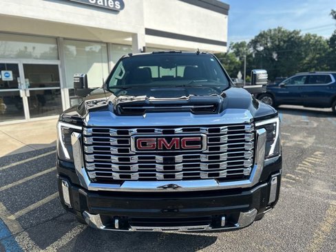 Used 2024 GMC Sierra 2500 Denali w/ Denali Reserve Package image 2