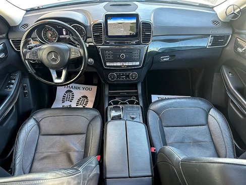 Used 2018 Mercedes-Benz GLS 550 4MATIC image 9