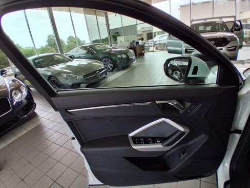 Used 2023 Audi Q3 2.0T Premium image 14