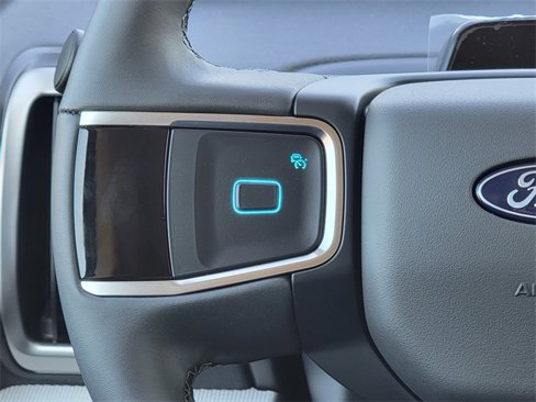 New 2025 Ford Expedition Active image 27