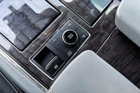 Used 2019 Lincoln Navigator Reserve image 25