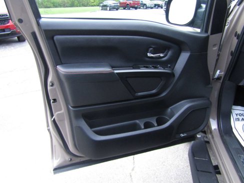 Used 2024 Nissan Titan PRO-4X w/ Pro-4x Utility Package image 11