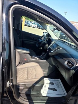 Used 2021 Chevrolet Equinox LT w/ Driver Convenience Package image 15